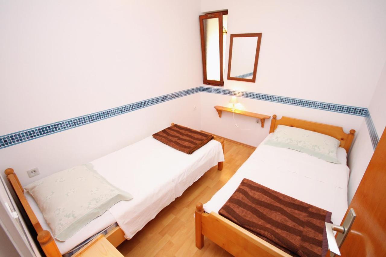 Apartments By The Sea Jezera, Murter - 5063 Εξωτερικό φωτογραφία