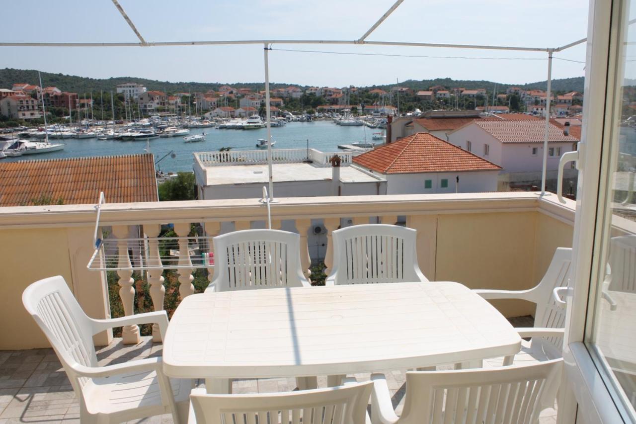 Apartments By The Sea Jezera, Murter - 5063 Εξωτερικό φωτογραφία