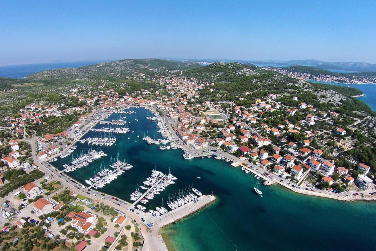 Apartments By The Sea Jezera, Murter - 5063 Εξωτερικό φωτογραφία