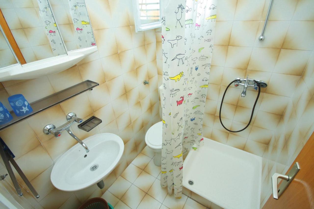 Apartments By The Sea Jezera, Murter - 5063 Εξωτερικό φωτογραφία