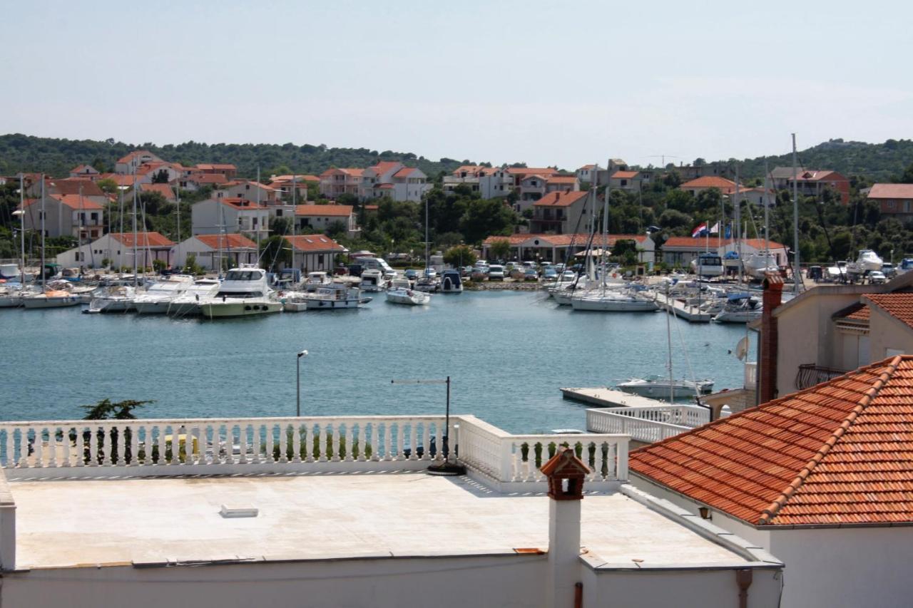 Apartments By The Sea Jezera, Murter - 5063 Εξωτερικό φωτογραφία