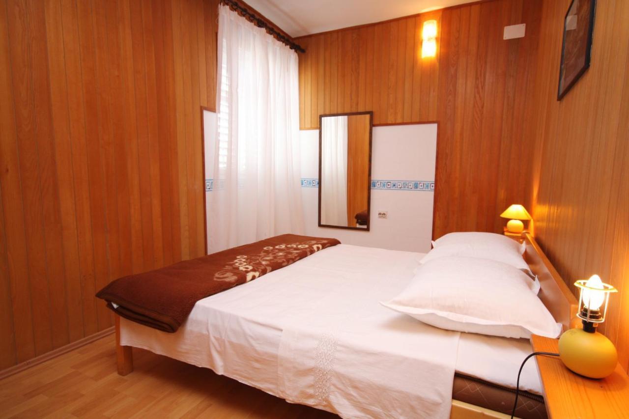 Apartments By The Sea Jezera, Murter - 5063 Εξωτερικό φωτογραφία